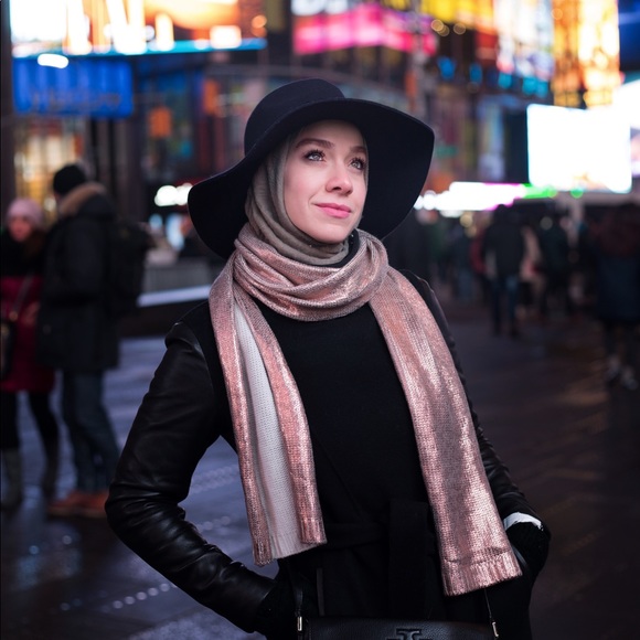 Meet your Posher, Nez - Picture 2 of 4